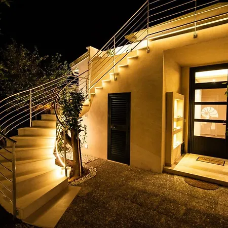 Bed and Breakfast Michelino House 4*