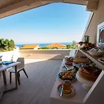 Bed and breakfast Michelino House