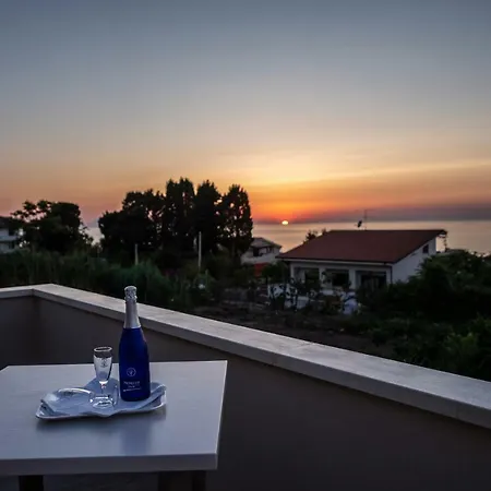 Couette-café Michelino House 4*